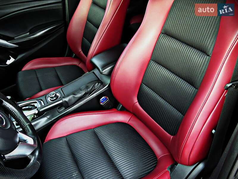 Седан Mazda 6 2014 в Черкассах