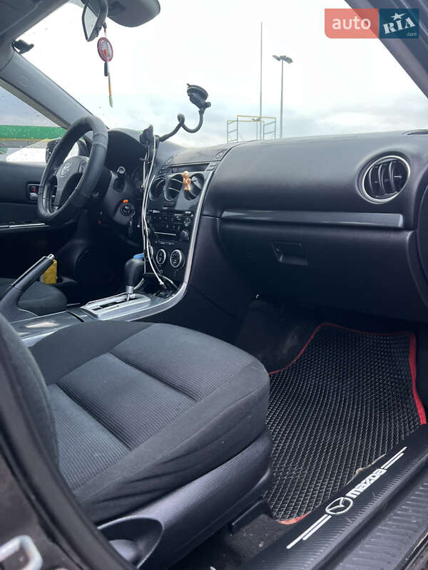 Седан Mazda 6 2006 в Вознесенске