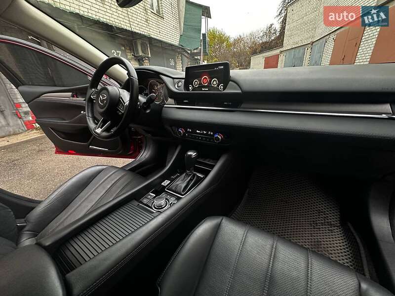 Седан Mazda 6 2019 в Киеве