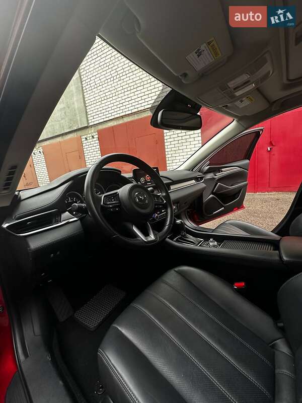 Седан Mazda 6 2019 в Киеве