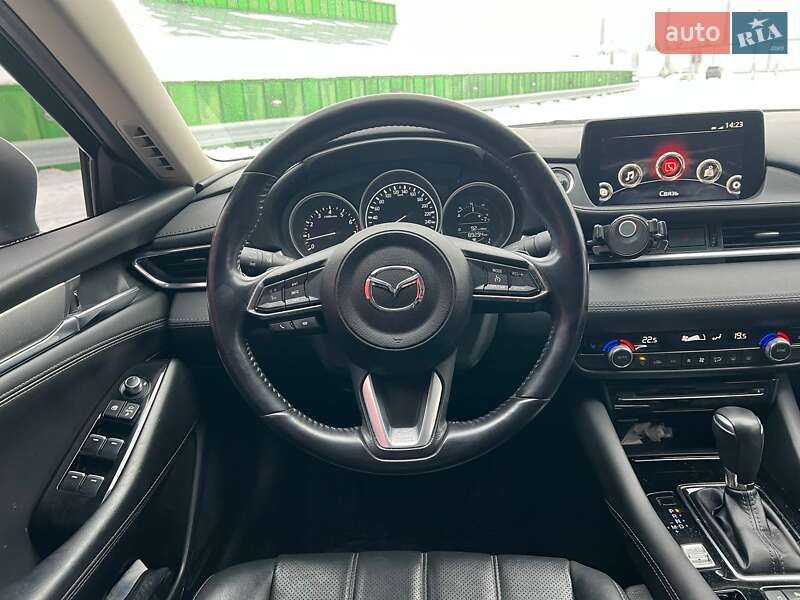 Седан Mazda 6 2019 в Киеве