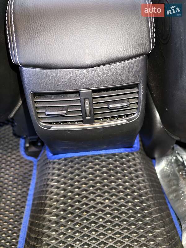 Седан Mazda 6 2017 в Днепре