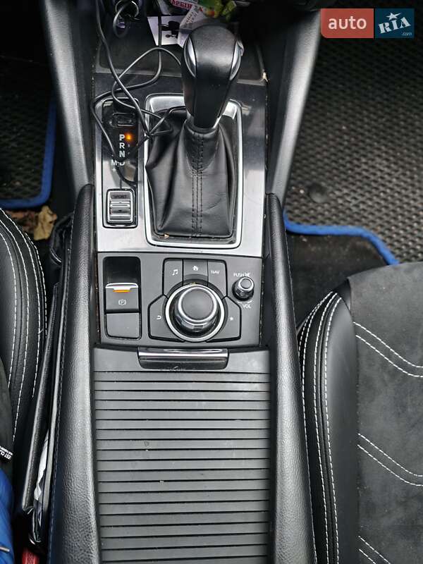 Седан Mazda 6 2017 в Днепре