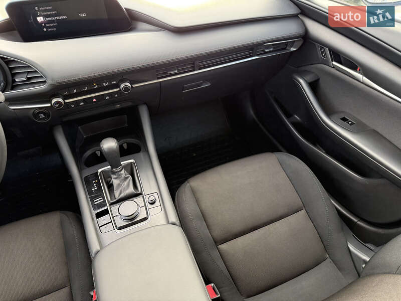 Седан Mazda 6 2019 в Киеве