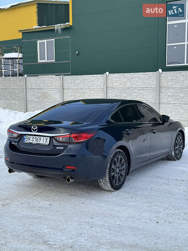 Седан Mazda 6 2016 в Ровно