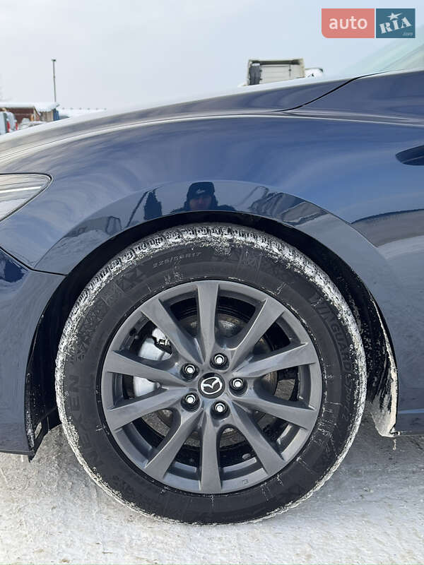 Седан Mazda 6 2016 в Ровно