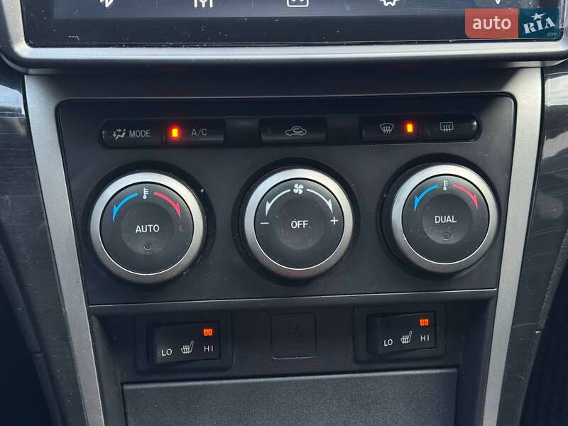 Седан Mazda 6 2008 в Ровно