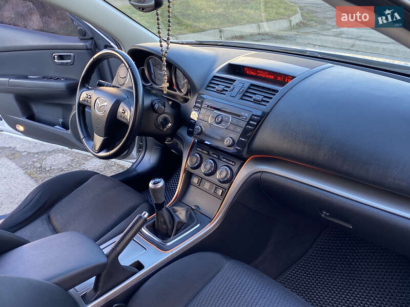 Лифтбек Mazda 6 2010 в Болехове