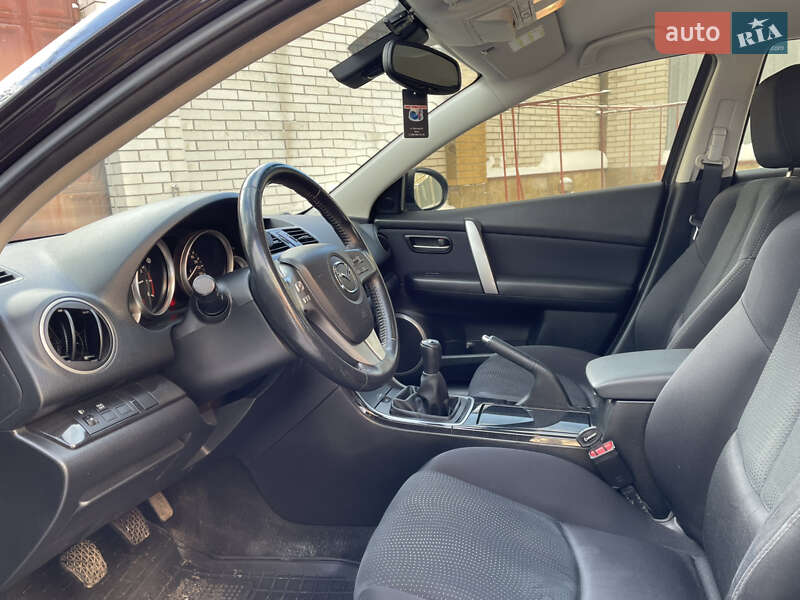 Седан Mazda 6 2009 в Богодухове