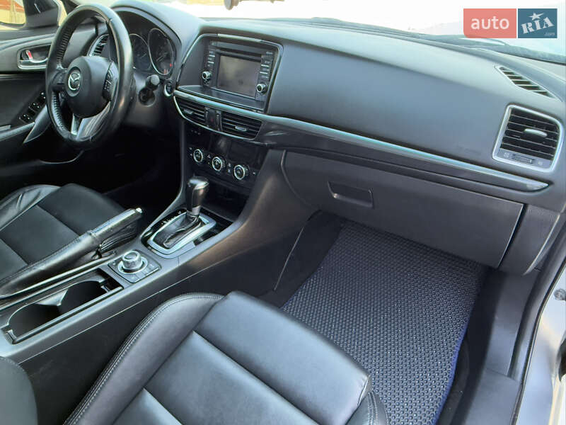 Седан Mazda 6 2014 в Борисполе