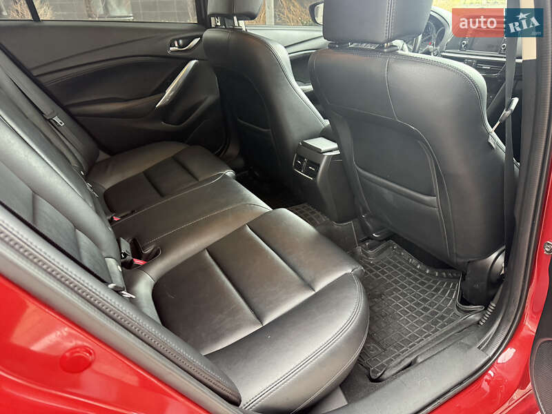 Седан Mazda 6 2014 в Киеве
