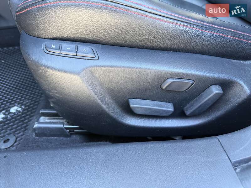 Седан Mazda 6 2012 в Львові