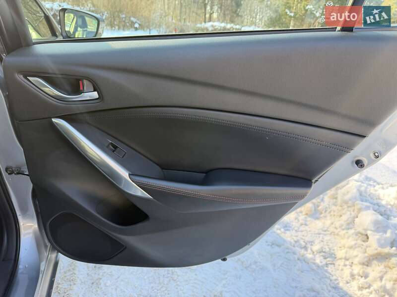 Седан Mazda 6 2012 в Львові