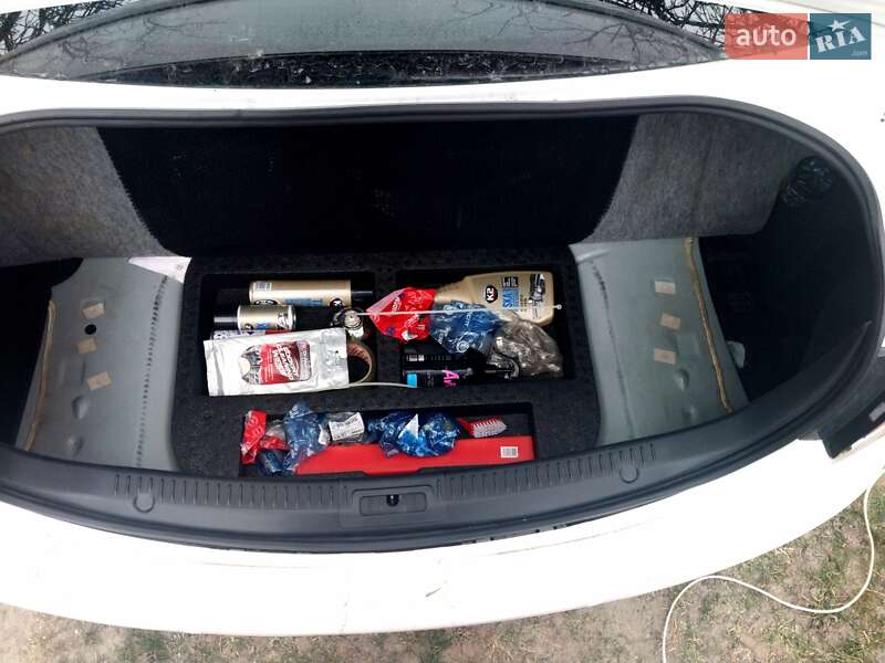 Седан Mazda 6 2010 в Кременчуці