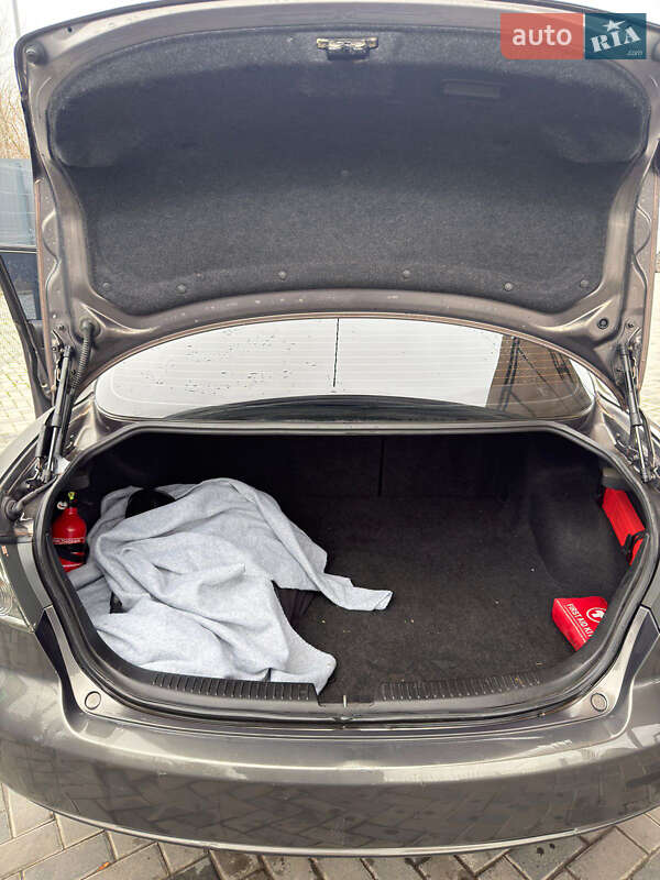 Седан Mazda 6 2006 в Полтаве