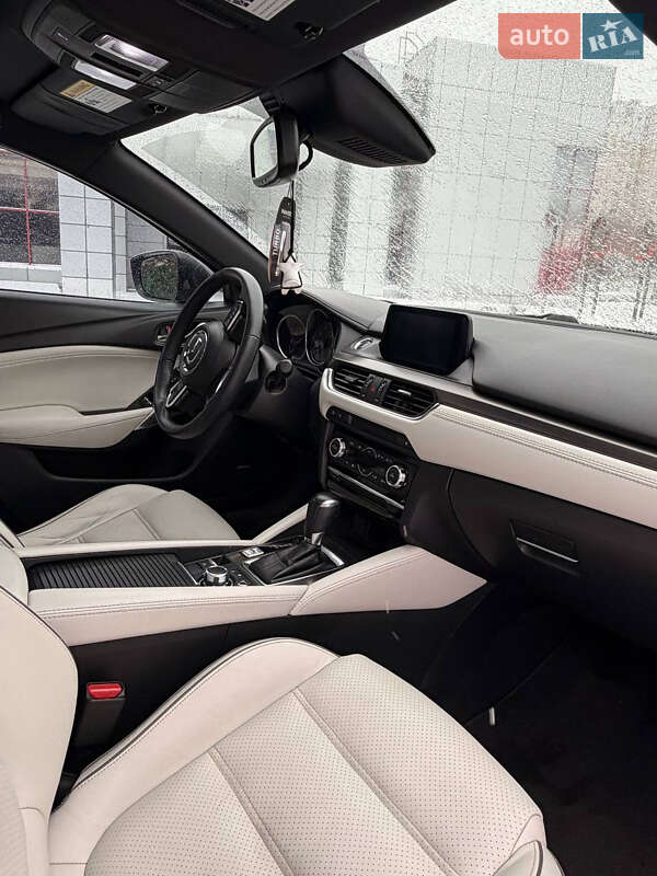 Седан Mazda 6 2017 в Харькове