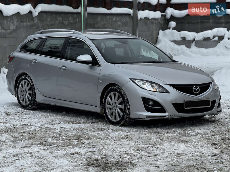 Універсал Mazda 6 2010 в Рівному