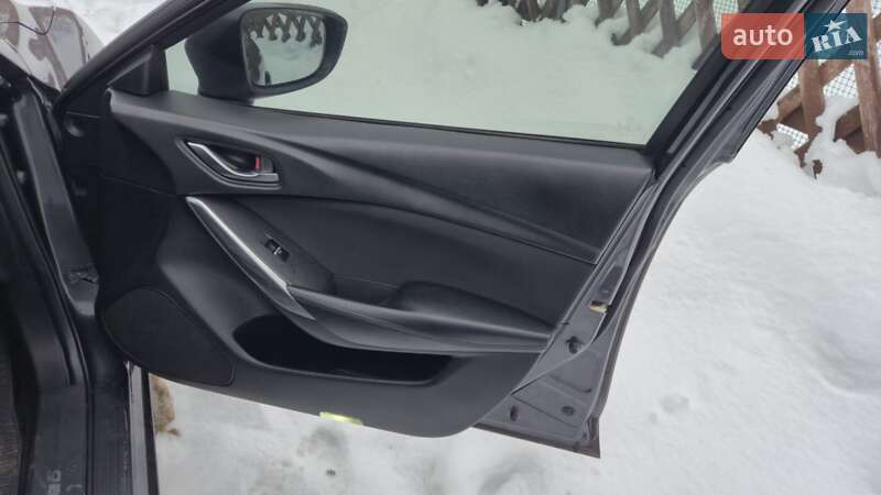 Седан Mazda 6 2015 в Владимире