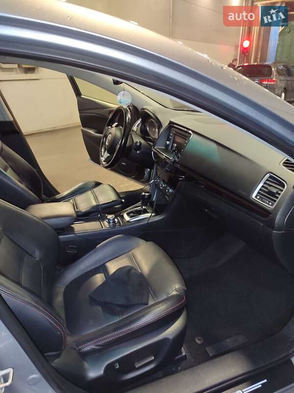 Универсал Mazda 6 2013 в Киеве