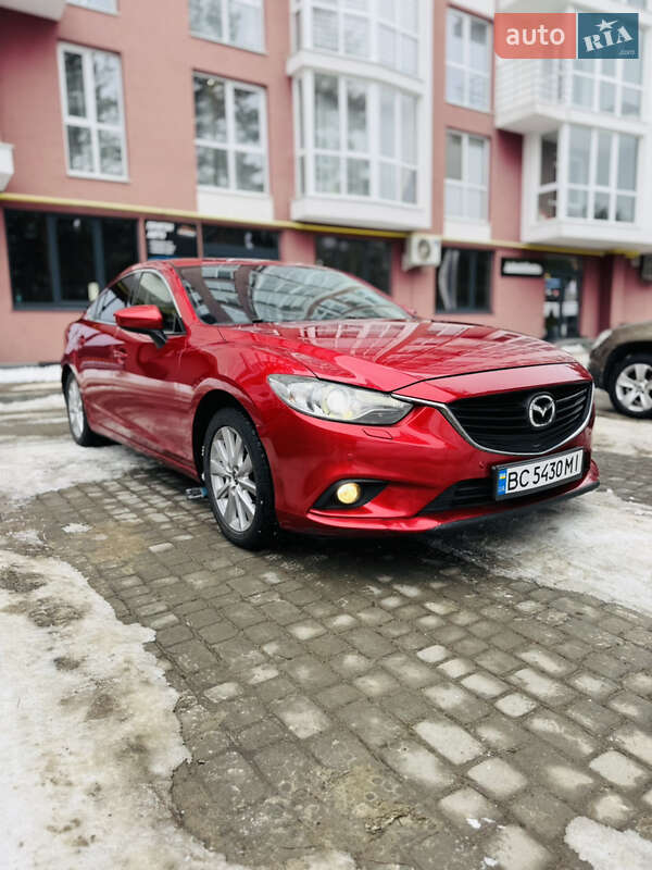 Седан Mazda 6 2014 в Новояворівську