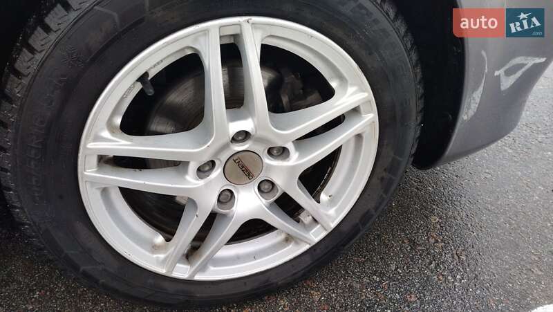 Седан Mazda 6 2003 в Запоріжжі