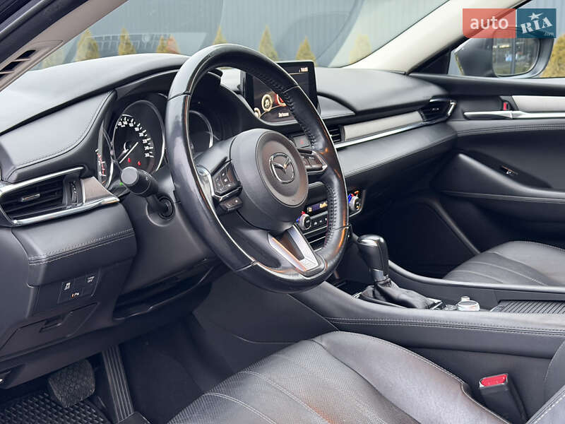 Седан Mazda 6 2018 в Ужгороді