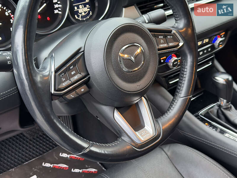 Седан Mazda 6 2018 в Ужгороді
