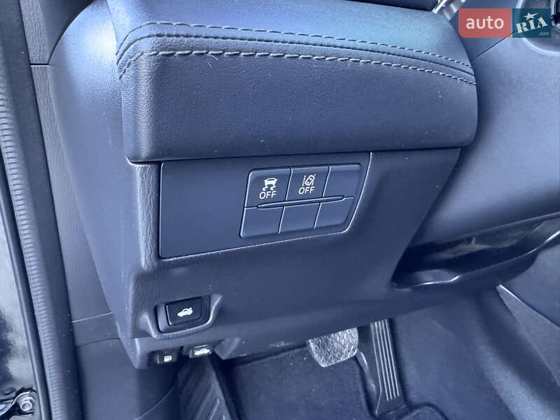 Седан Mazda 6 2018 в Бродах