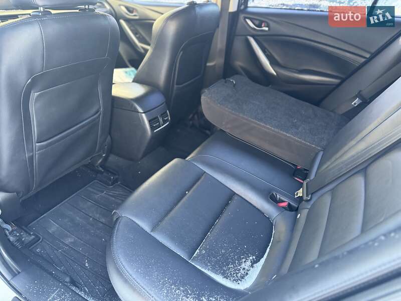 Седан Mazda 6 2015 в Білогородці
