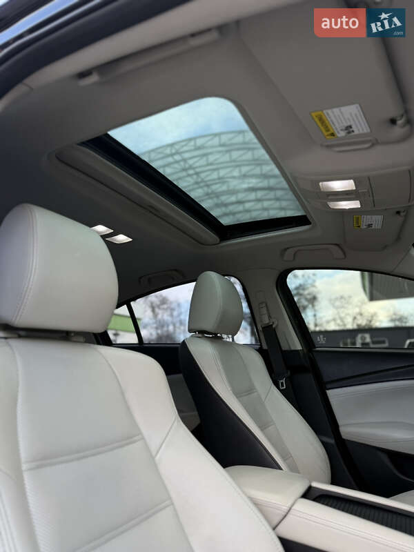 Седан Mazda 6 2015 в Днепре