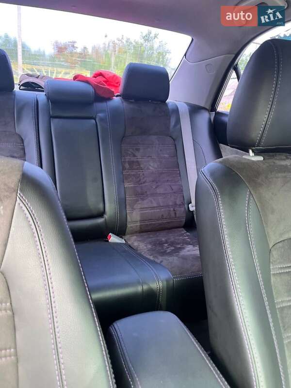 Седан Mazda 6 2003 в Зачепиловке