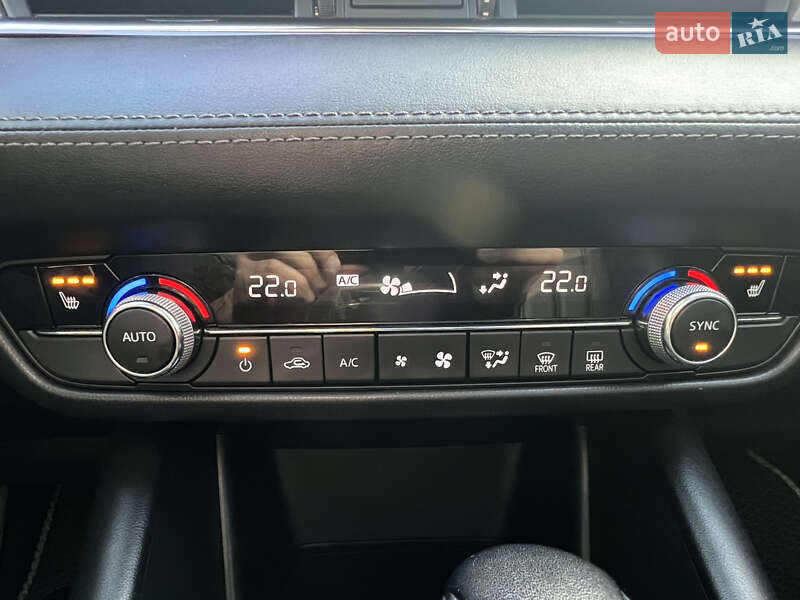 Седан Mazda 6 2018 в Мукачевому