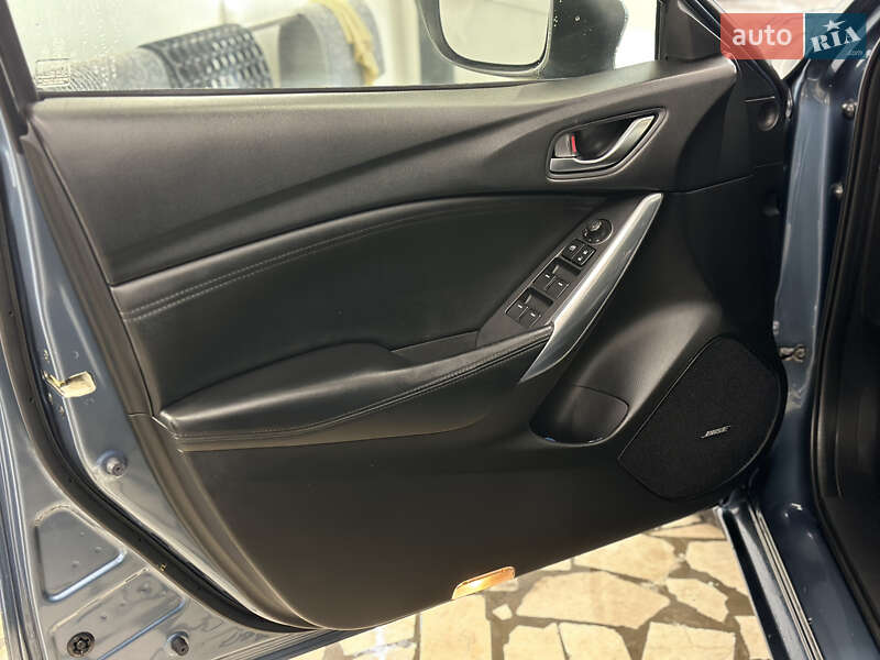 Седан Mazda 6 2014 в Дніпрі