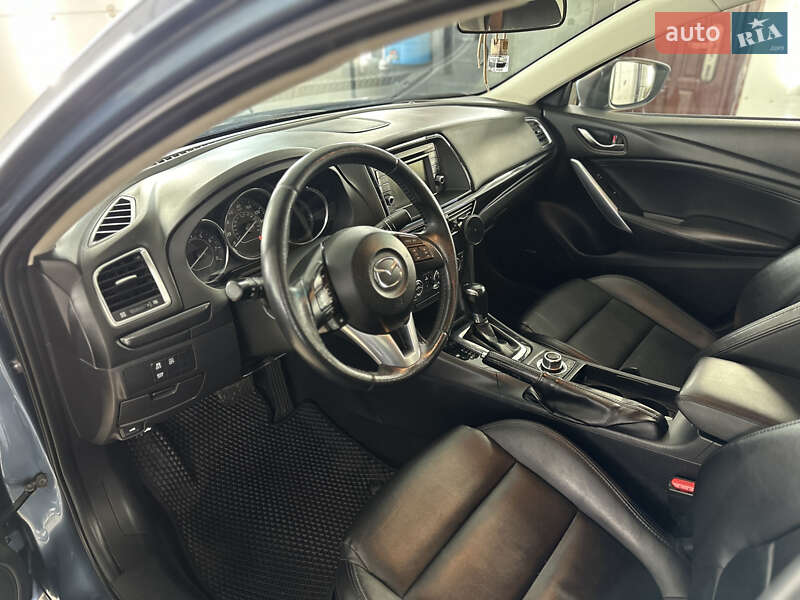 Седан Mazda 6 2014 в Дніпрі