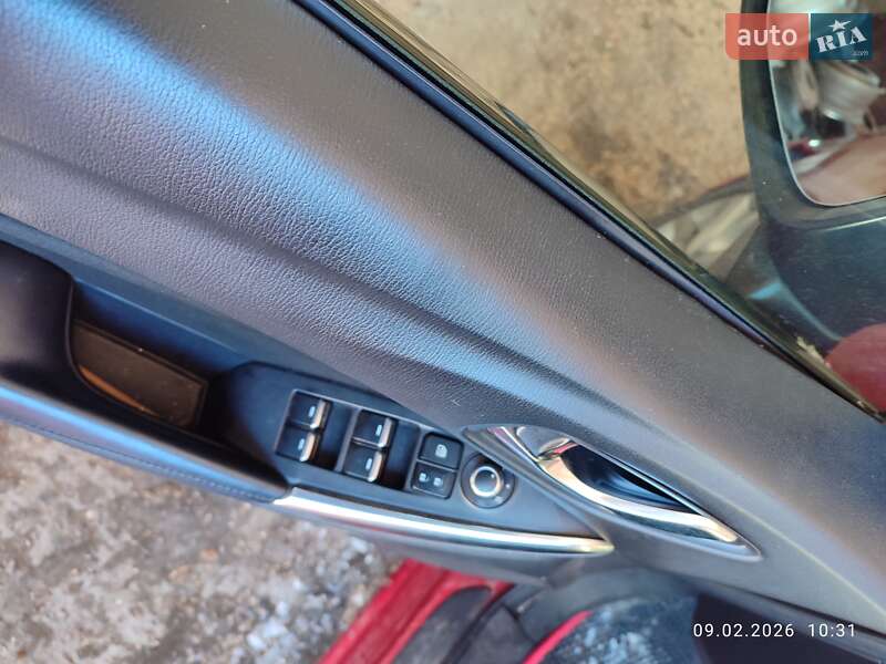 Седан Mazda 6 2016 в Прилуках