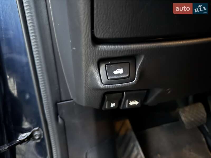 Седан Mazda 6 2017 в Львові