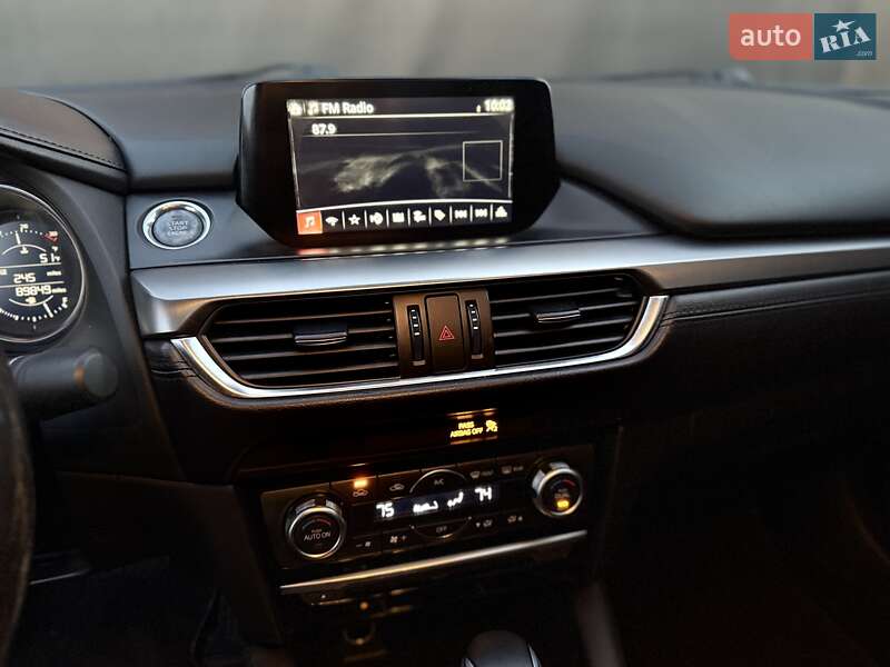 Седан Mazda 6 2017 в Львові