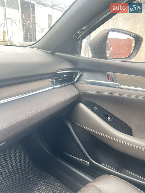 Седан Mazda 6 2018 в Козельце