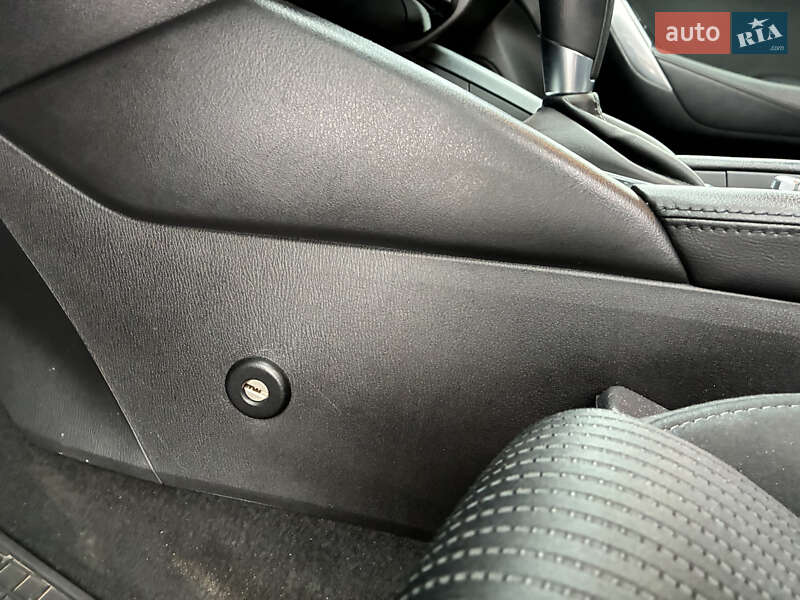 Седан Mazda 6 2015 в Харкові