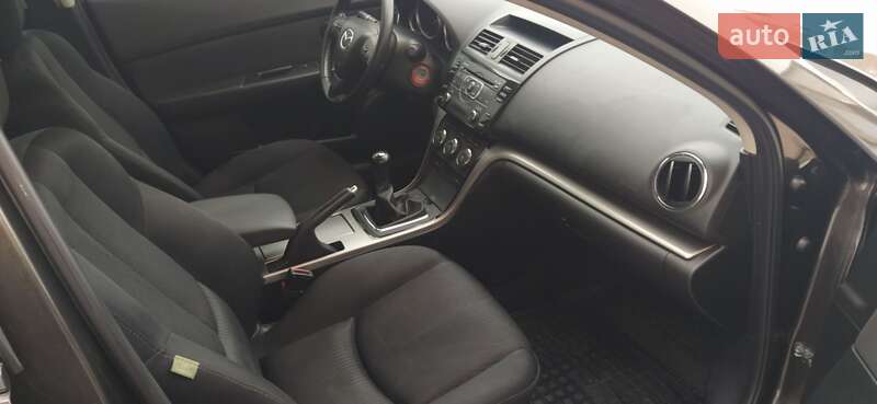 Седан Mazda 6 2011 в Львове