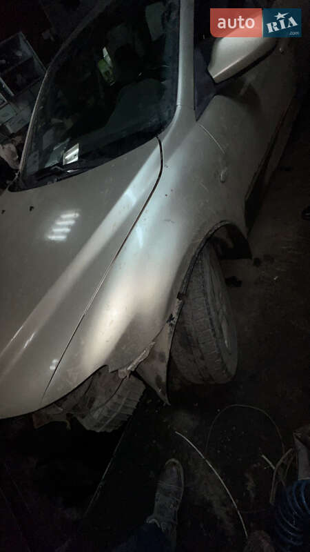 Універсал Mazda 6 2005 в Ужгороді