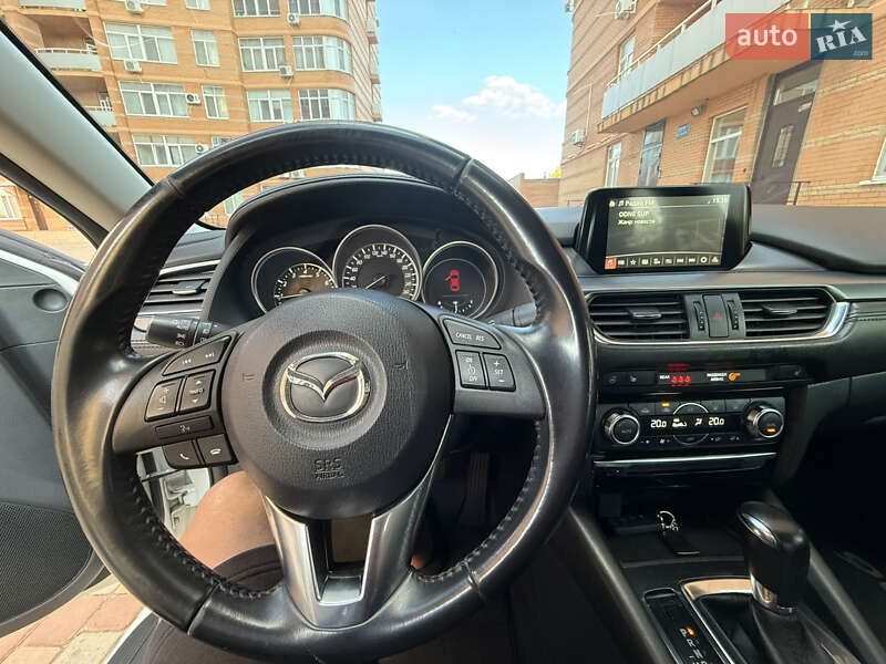 Седан Mazda 6 2015 в Кривому Розі