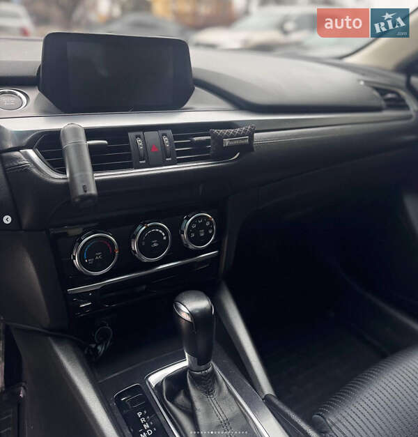 Седан Mazda 6 2015 в Запоріжжі