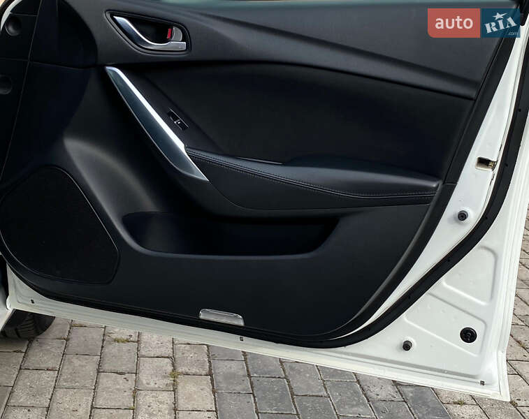 Универсал Mazda 6 2016 в Ровно