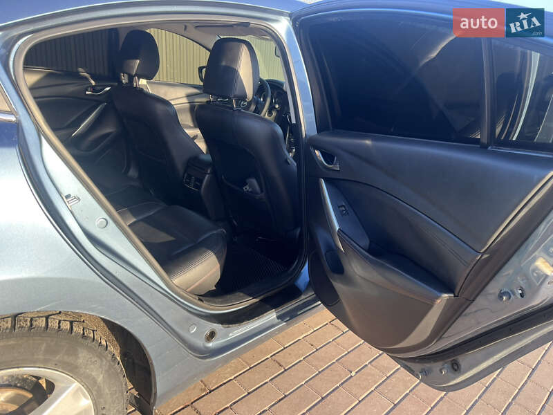 Седан Mazda 6 2013 в Сарнах