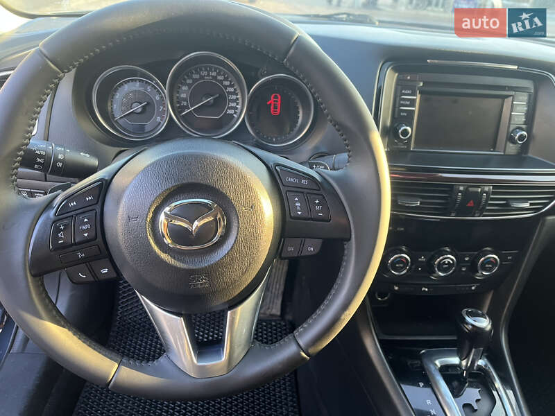 Седан Mazda 6 2013 в Сарнах