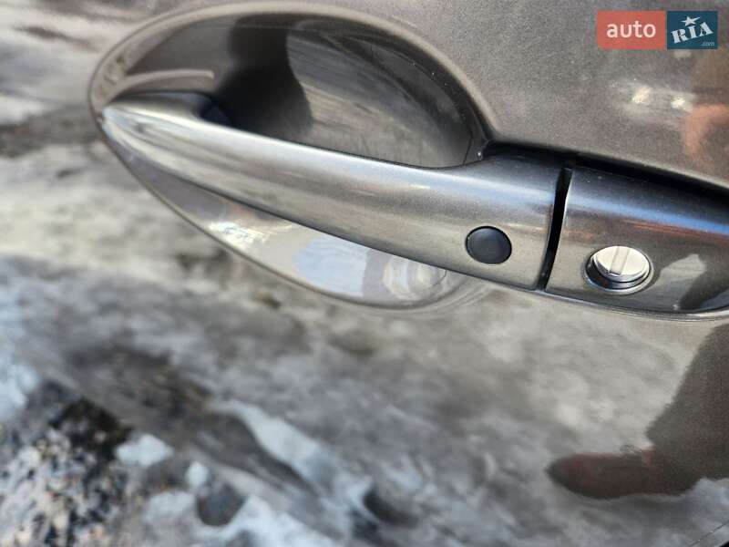 Седан Mazda 6 2016 в Киеве