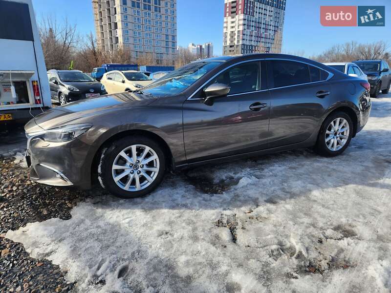 Седан Mazda 6 2016 в Киеве