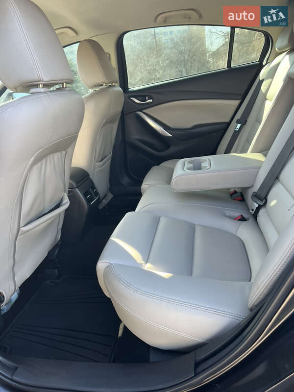 Седан Mazda 6 2013 в Ивано-Франковске