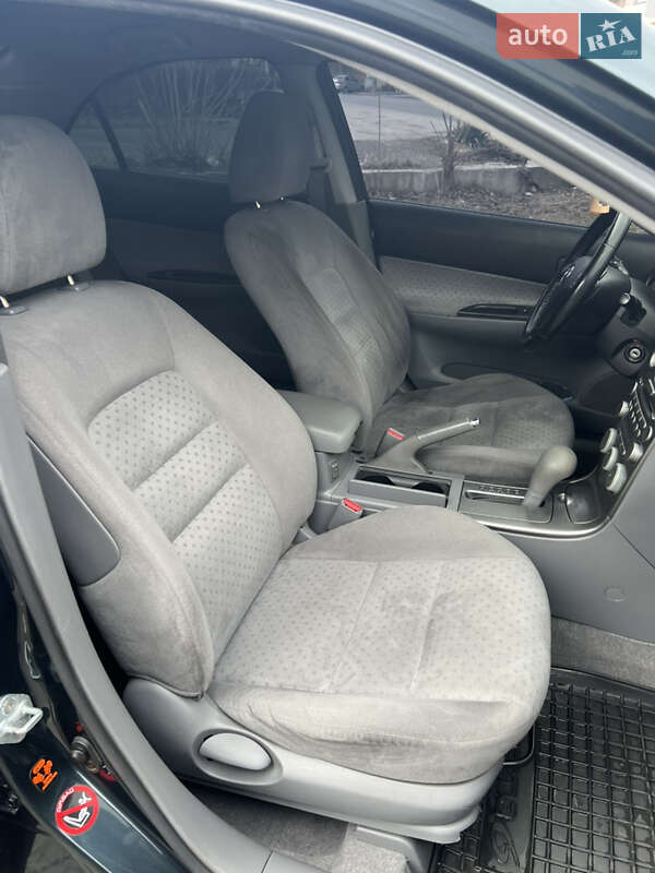 Седан Mazda 6 2005 в Днепре